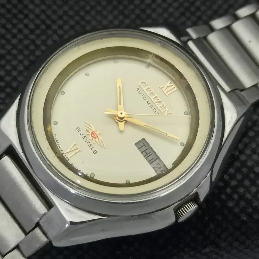 Vintage 1983 Citizen Automatic Men’s Silver Watch W/DayDate & Gold Accents